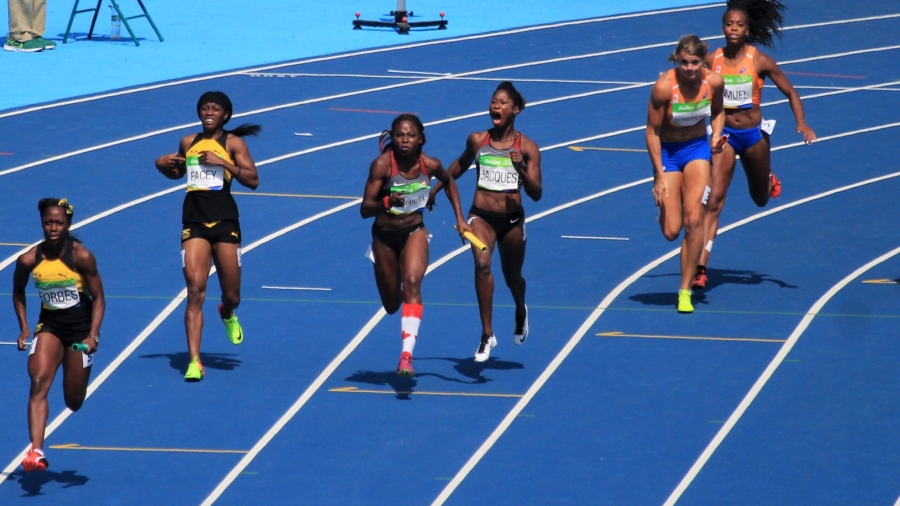 Farah Jacques OLY 4x1 heats2