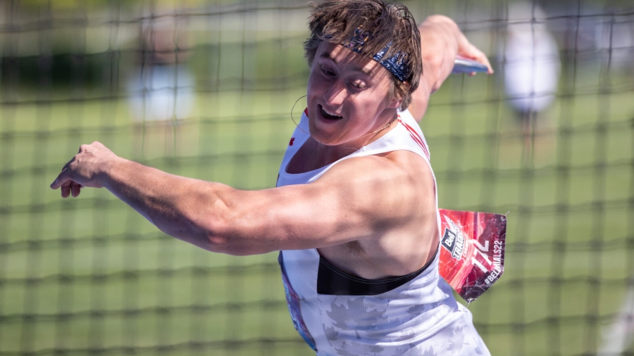 (Langley, British Columbia ---25 June 2022) Tommy Nedow competing on day four of the Canadian Track and Field Championships at McLeod Athletic Park.
Photograph 2022 Copyright Miles Ryan Rowat / Mundo Sport Images