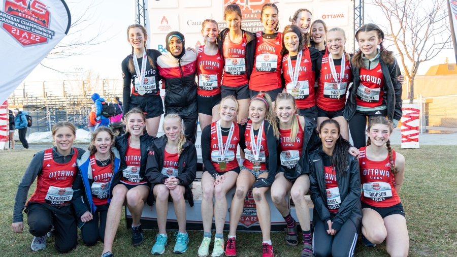 (Ottawa, Canada---26 November 2022) Ottawa Lions U18 Girls competing in the 2022 Athletics Canada Cross Country Championships. Photograph Copyright 2022 Miles Ryan / Mundo Sport Images.

If posting to social media please tag @mundosportimages
