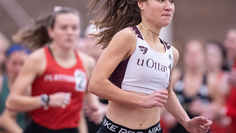 (Canton, United States---03 December 2022) Nina Günther competing in the 2022 St Lawrence University Saints Holiday Relays. Photograph Copyright 2022 Miles Ryan / Mundo Sport Images.
If posting to social media please tag @mundosportimages
