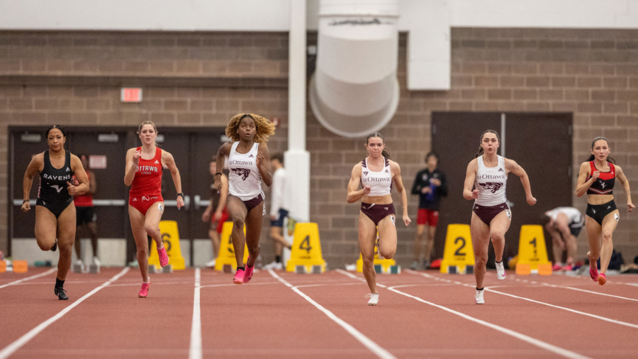 (Canton, United States---02 December 2023) Ella-Grace Gilbert, Quinn Coughlin, Bianca Borgella, Katie Manor, Emma Martins, and Rose Basu competes at the Saints Holiday Relays held at Newell Fieldhouse.
Copyright 2023 Miles Ryan Rowat / Mundo Sport Images.
If posting to social media please tag @mundosportimages