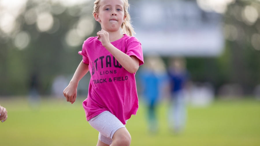 (Ottawa, Canada---12 June 2024) Youth Program athletes competing at Ottawa Summer Twilight Meet #2 at the Terry Fox Athletic Facility.
Copyright 2024 Miles Ryan Rowat / Mundo Sport Images.
If posting to social media please tag @mundosportimages