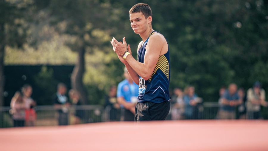 102513853-OFSA8079_web