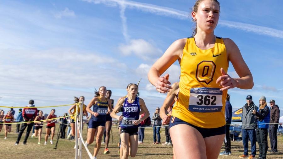 (Kingston, Canada---25 October 2025) Elizabeth Vroom of the Queen's Gaels racing at the Ontario University Athletics (OUA) Cross Country Championships held on Fort Henry Hill in Kingston, Ontario
Copyright 2025 Miles Ryan / Mundo Sport Images.
If posting to social media please tag @mundosportimages