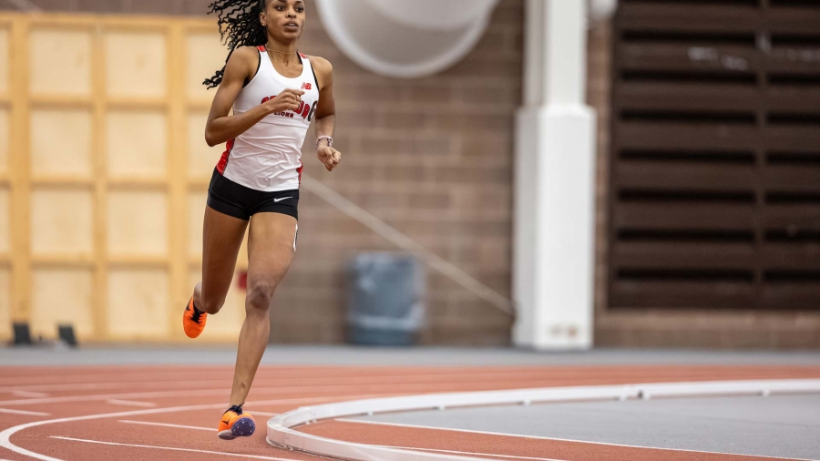 (Canton, United States---05 December 2025) Sharelle Samuel at the Saints Holiday Relays held in Newell Field House on the campus of St. Lawrence University.
Copyright 2025 Miles Ryan / Mundo Sport Images.
If posting to social media please tag @mundosportimages