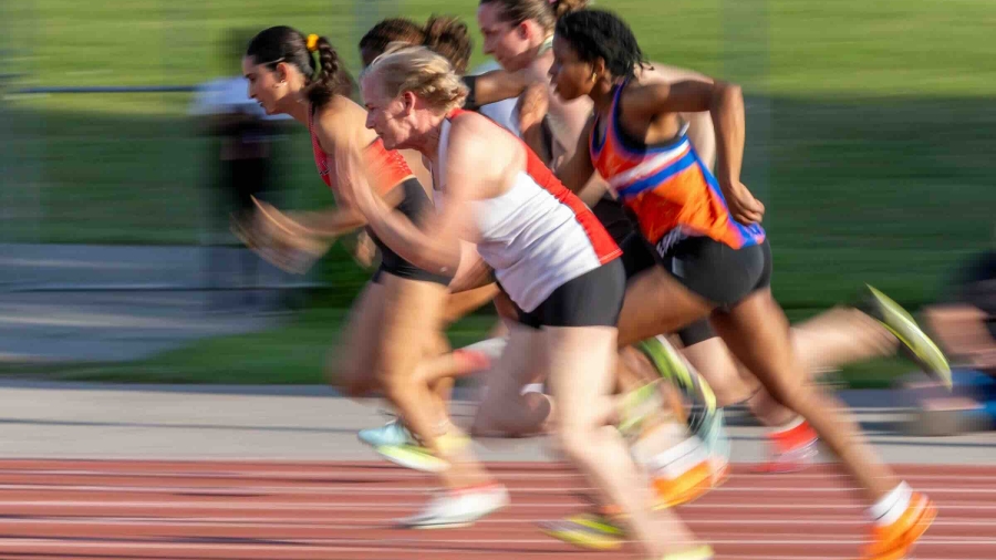(Ottawa, Canada---08 July 2026) Wendy Alexis and Diana Vara. Ottawa Summer Twilight Series Meet 6. Photograph Copyright 2026 Sean Burges / Mundo Sport Images.
If posting to social media please tag @mundosportimages